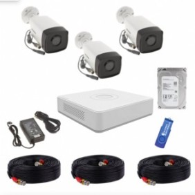 Kit di sorveglianza Hikvision 3 telecamere da esterno 2MP, 1080P, IR 40m, IP67, DVR 4 canali, accessori di montaggio, HDD e memoria USB marca Elitech Electronics