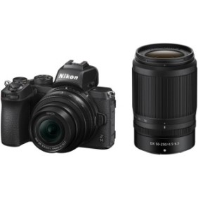 Fotocamera mirrorless Nikon Z50, 20,9 MP, 4K, Wi-Fi + obiettivo 16-50 mm + obiettivo 50-250 mm, nero
