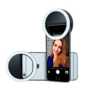 Anello luminoso flash per selfie a LED, Anello fashion nero, 3 modalità di illuminazione, batteria inclusa, Urban Trends ®