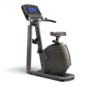 Cyclette MATRIX U30XER - Peso massimo utente 159 kg, peso volano 10,5 kg, 20 livelli di resistenza, console touchscreen da 10", 10 programmi di allenamento