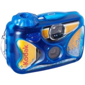 Fotocamera subacquea usa e getta Kodak Sport, ISO 800, include pellicola Kodak Ultra Max 800 da 27 fotogrammi