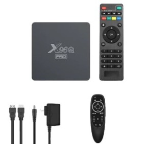 Smart TV Box 4K Ultra HD, Android 10, connettività WiFi ed Ethernet, 1GB RAM 8GB storage, Nero, Set completo